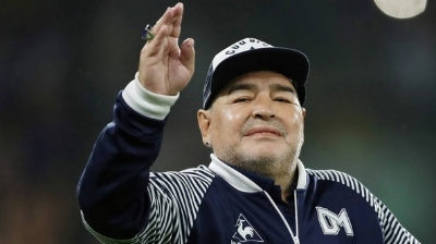 Acusan de homicidio a siete médicos de Diego Maradona