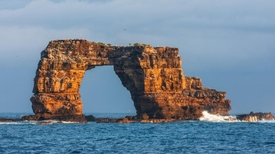 Se desploma la cima del arco de Darwin, ubicado en las islas Galápagos