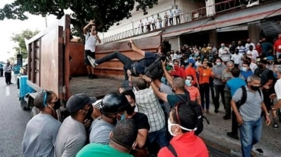 Según Human Rights Watch, el régimen cubano ha detenido a más de 150 personas durante las manifestaciones
